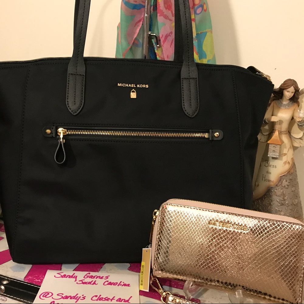 NWT Michael Kors large black Kelsey set